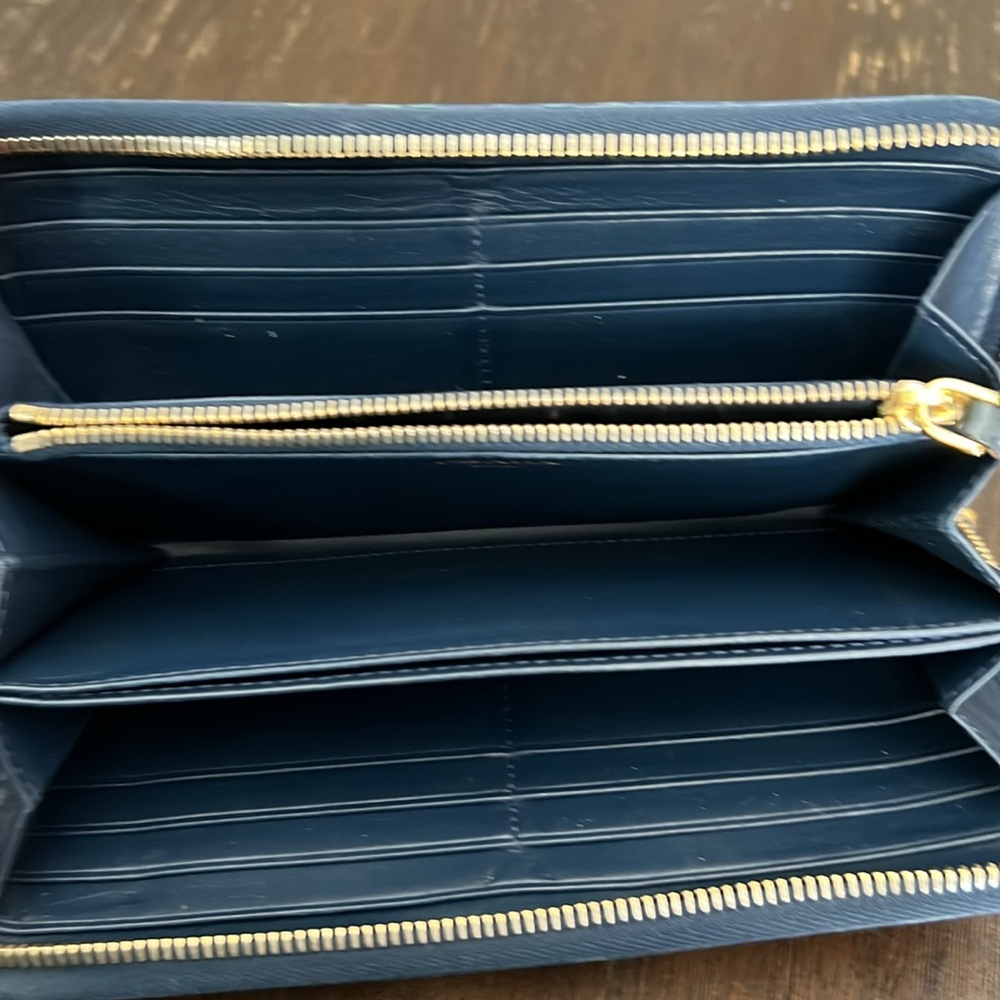 Authentic Large Prada Vitello Move Full Zipper Na… - image 8